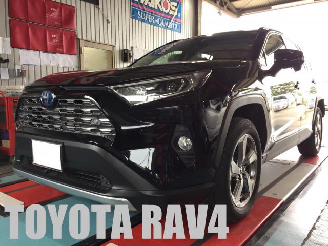 ・トヨタ RAV4 (ラヴフォー) 「エンジンオイル交換」させて頂きました。